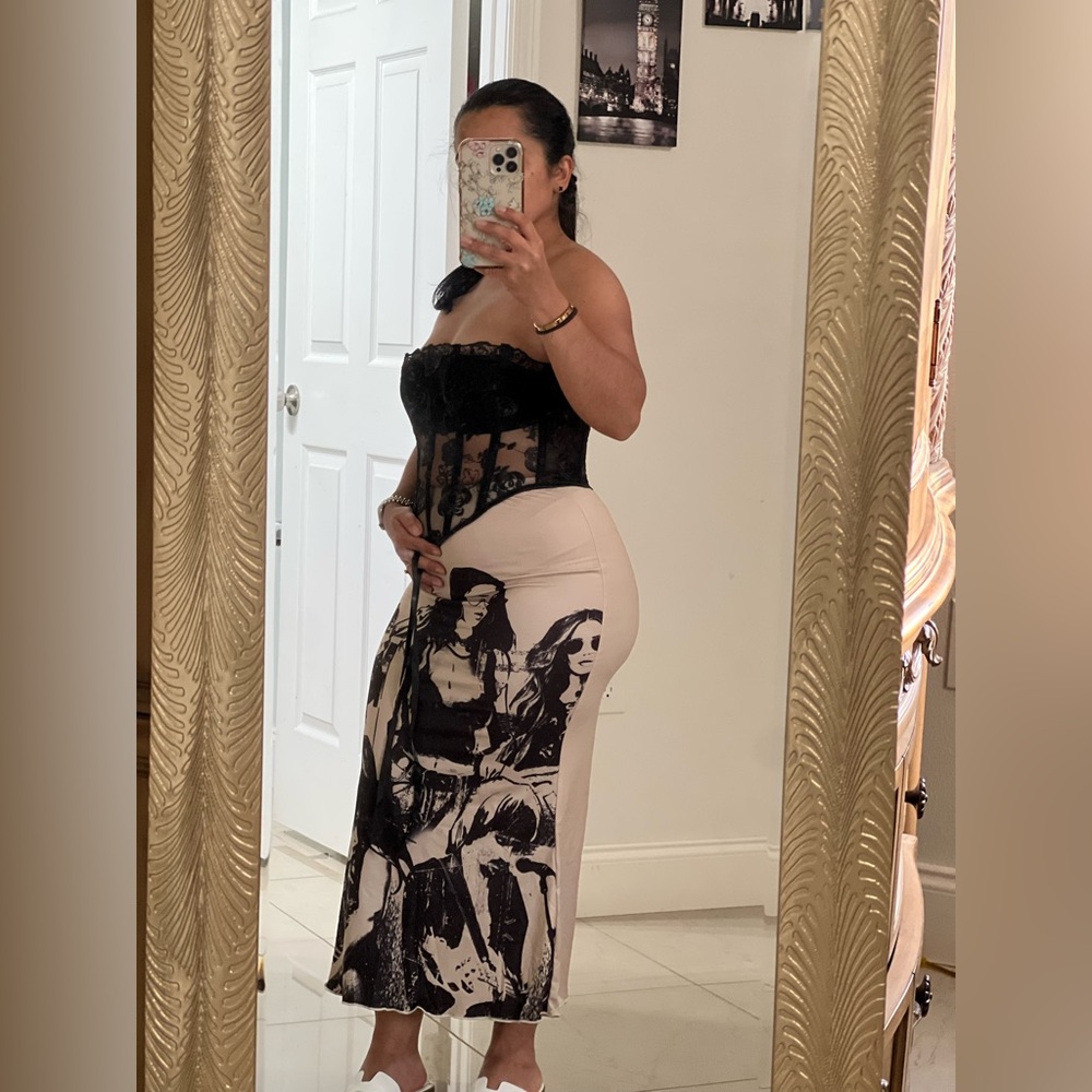 Black and White Rock & Roll Band Graphic Print Skirt